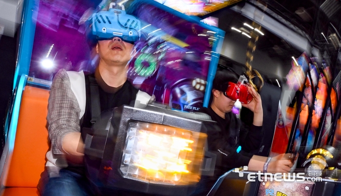 [포토] VR, 슈팅게임속으로