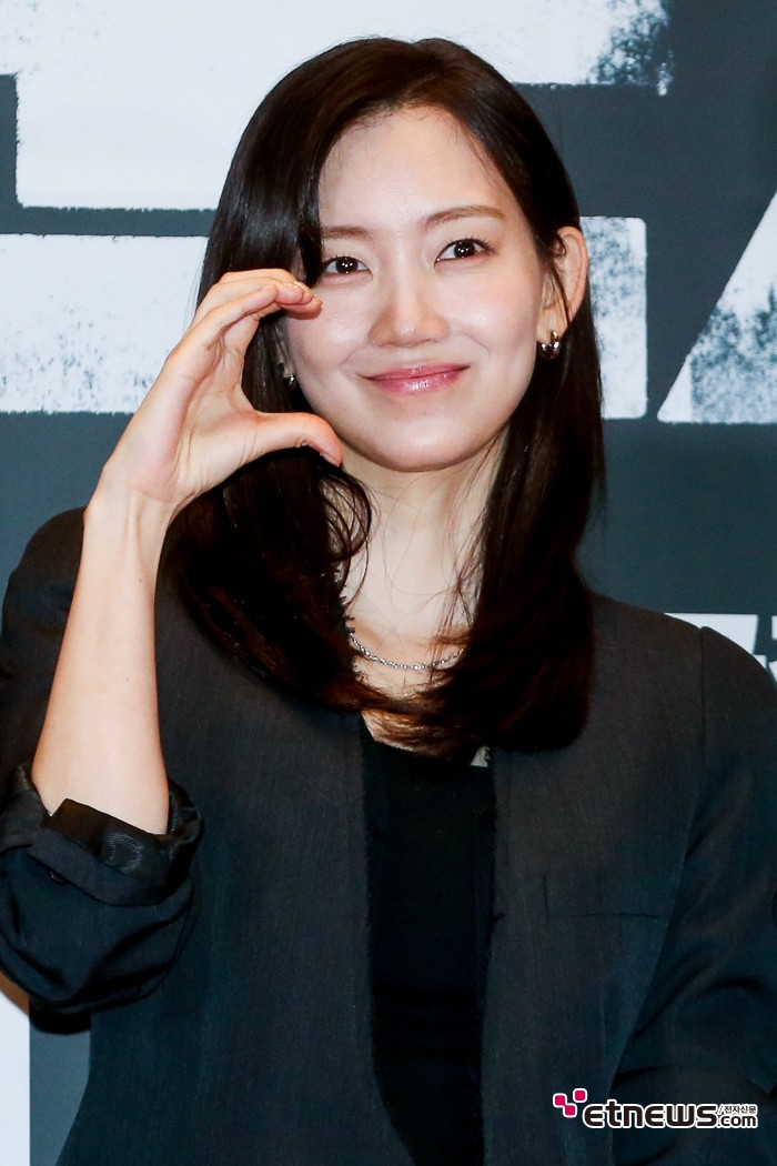 [ET포토] 신현빈, '빠져드는 매력'
