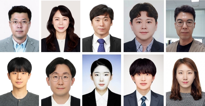 대한금속·재료학회 2026년도 춘계학술대회에서 학술상과 기술상을 수상한 한국재료연구원 연구자들. (윗줄 왼쪽부터 시계방향으로)김형욱 책임연구원, 윤희숙 책임연구원, 서병찬 책임연구원, 김영균 선임연구원, 이승건 책임연구원, 김은영 기술원, 김민직 학생연구원, 양수미 학생연구원, 신다슬 선임연구원, 유지성 선임연구원.