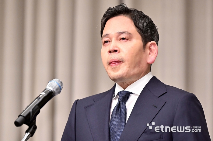 [포토] 스타벅스 논란 관련 사과문 발표하는 정용진 신세계그룹 회장