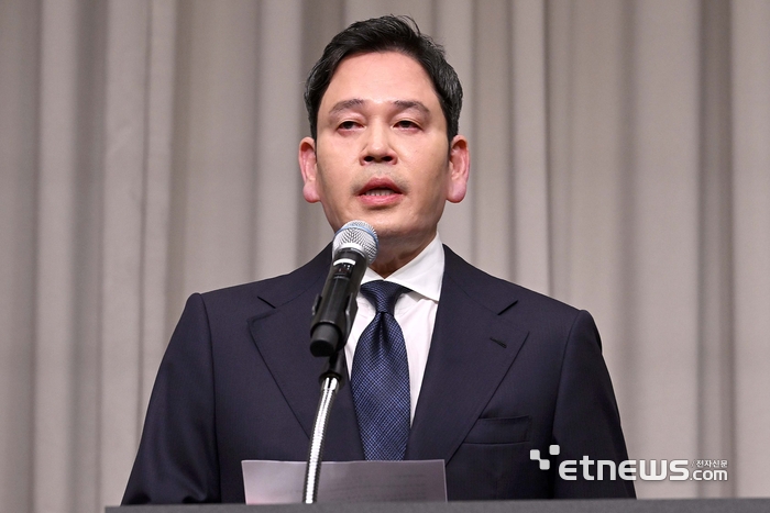 [포토] 스타벅스 논란 관련 사과문 발표하는 정용진 신세계그룹 회장