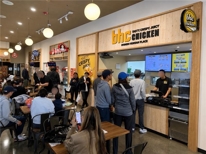 bhc, 美 H마트 샌프란시스코점 입점…푸드코트형 매장 첫 선