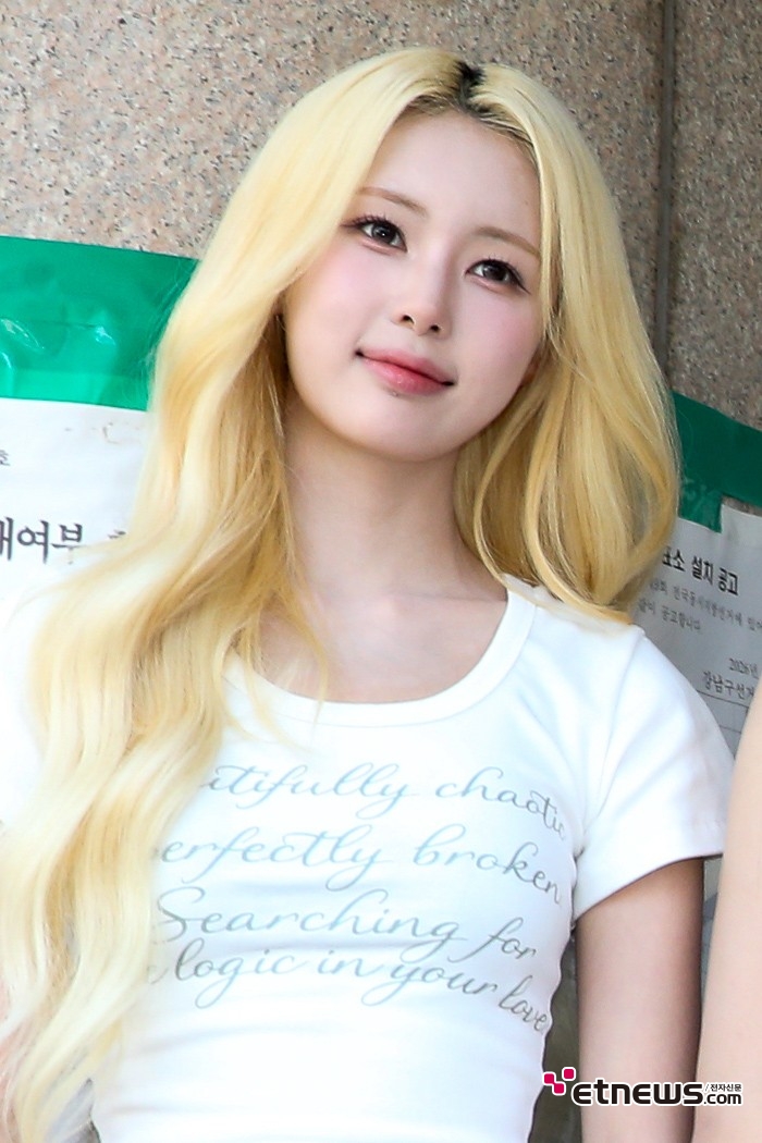 [ET포토] 이프아이 원하연, '미소 머금고'