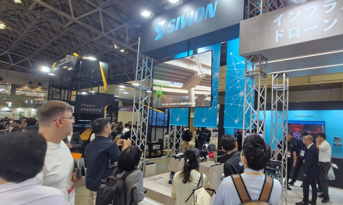 'Japan Drone 2026' 시에라베이스 부스. 시비온(SIVION) 브랜드로 자율비행 안전진단 솔루션 모든 제품군을 전시했다. 시에라베이스 제공