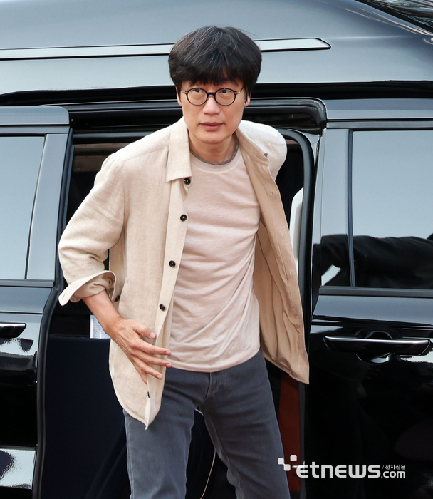[포토] 삼겹살 회동 도착한 이해진 네이버 의장