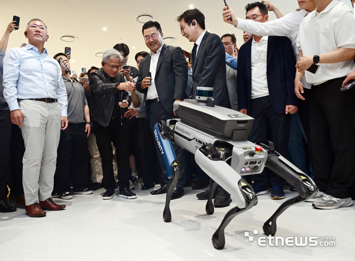 [포토] 현대 자동차 사옥 방문한 젠슨 황