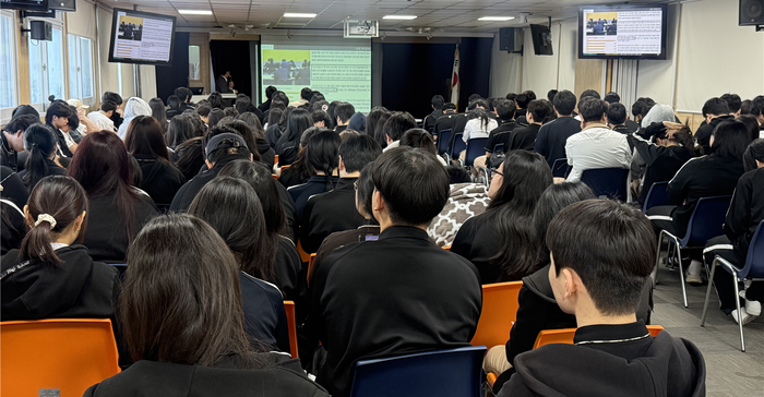 건국대학교는 대학일자리플러스사업단이 동부고용센터와 협력해 지난달 8일부터 13일까지 '2026학년도 특성화고 찾아가는 취업길잡(JOB)이 프로그램'을 운영했다고 9일 밝혔다. (사진=건국대)