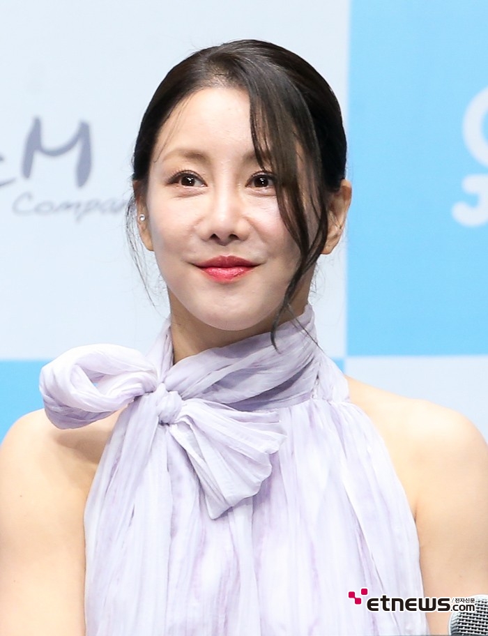 [ET포토] 김소향, '극중 사랑 세포'