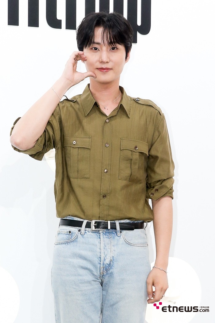 [ET포토] 데이식스 영케이, '스윗하트'