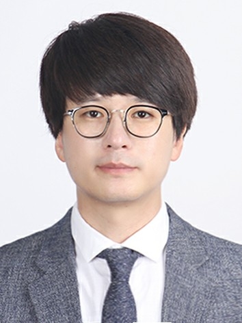 [ET톡]추미애, 반도체 방패 들 때