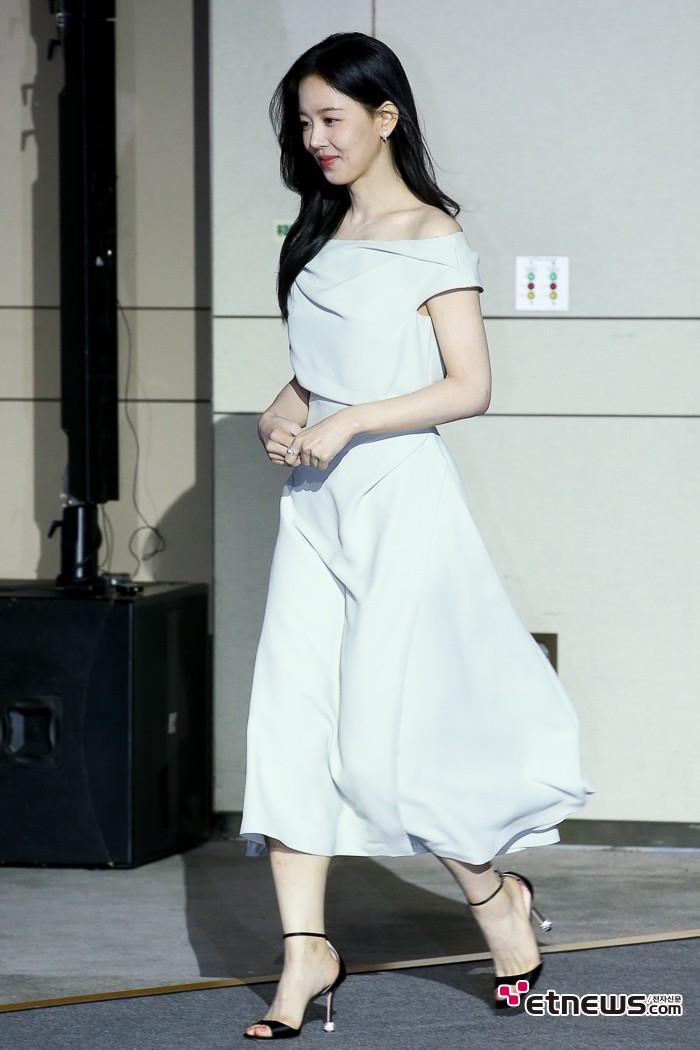 [ET포토] 강한나, '급이 다른 우아함'