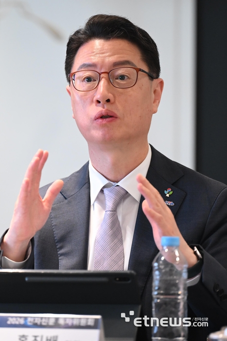 홍진배 정보통신기획평가원장