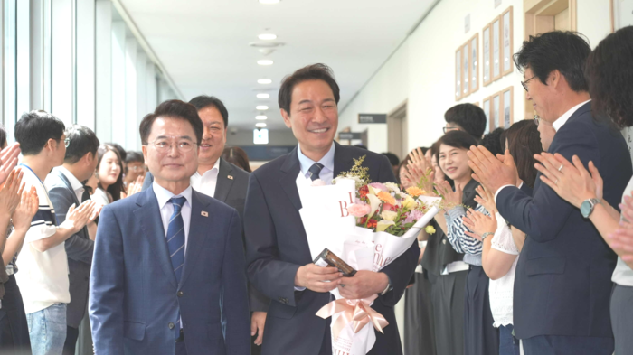 우상호·육동한 첫 회동, 춘천 미래성장 사업 협력체계 강화