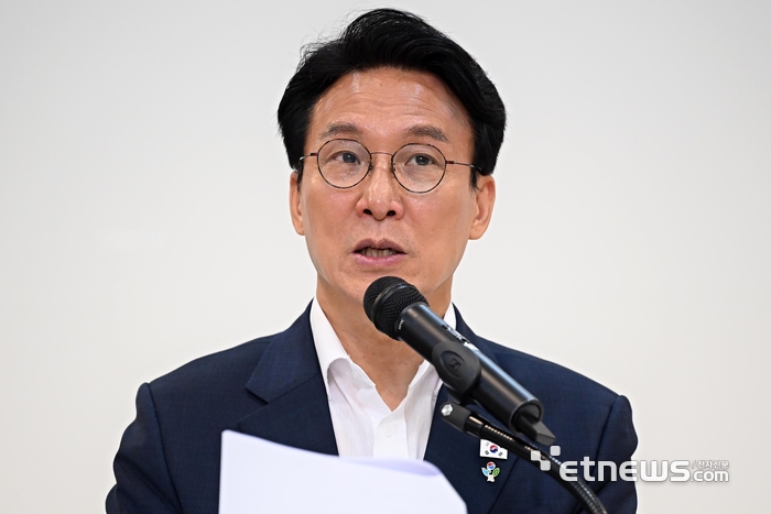[포토] 김민석 총리 “선관위 개혁 '원포인트 개헌' 국회 돌아가면 본격 논의”