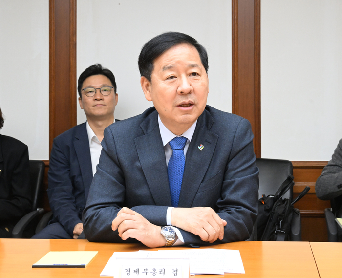 구윤철 부총리 겸 재정경제부 장관이 6월 25일 서울 영등포구 한국수출입은행에서 열린 물가 관계기관 간담회에서 모두발언을 하고 있다. (사진=재정경제부)