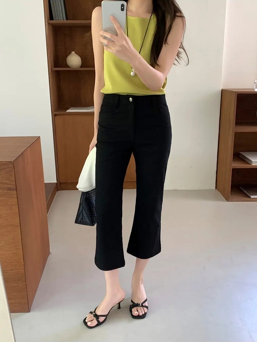 코코블랑 프렌치 스판 카프리 팬츠 〈자료 11번가〉