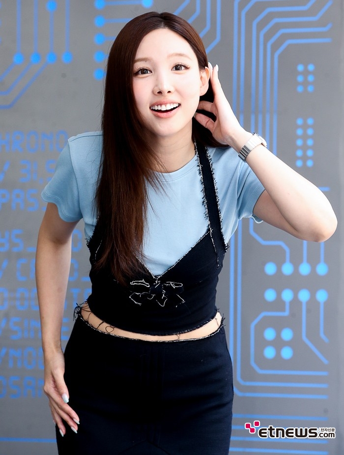 [ET포토] 트와이스 나연, '저 부르셨어요~'