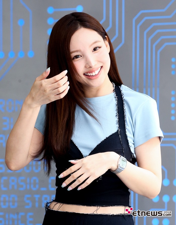[ET포토] 트와이스 나연, '오늘도 매우 맑음'