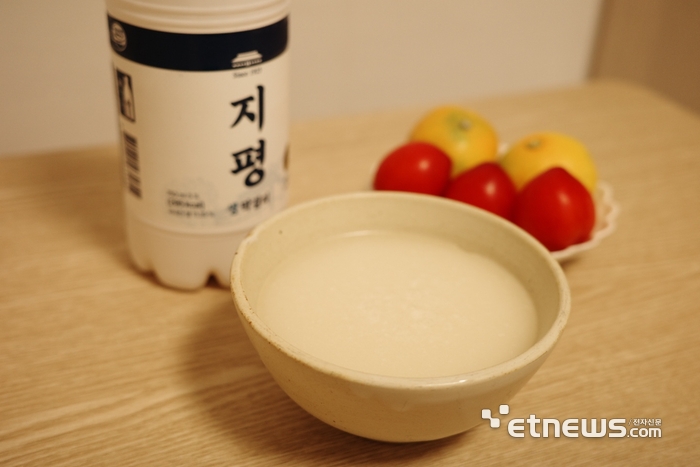 지평생막걸리와 과일 페어링. 결과는 아쉬운 '부조화'였다.