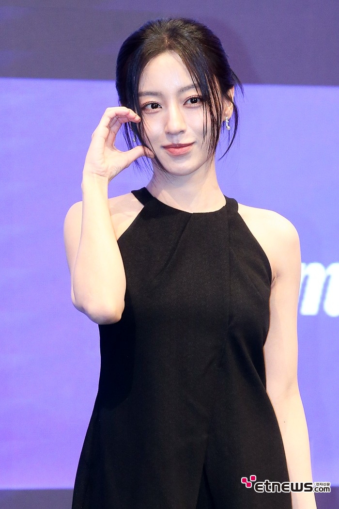 [ET포토] 강민아, '보는이 홀리는 눈빛'