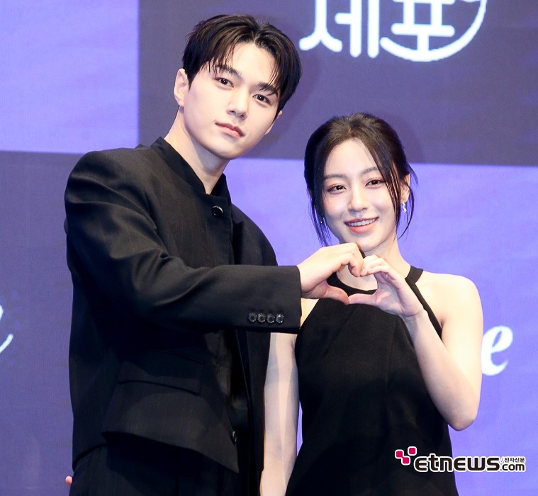 [ET포토] 김명수-강민아, '느낌 같은 선남선녀'