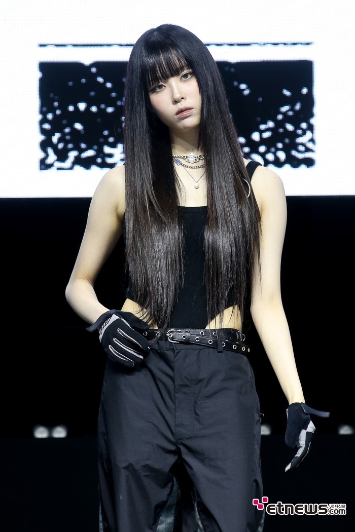 [ET포토] 키비츠 김유나, '머리 각도는 틀어서'