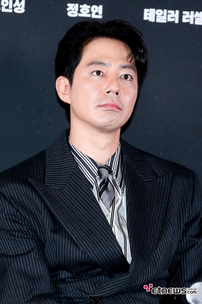 [ET포토] 조인성, '위대한 액션 장면 기대하세요'