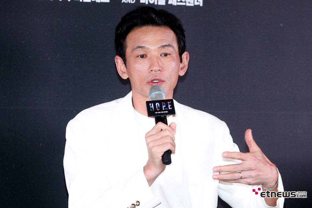 [ET포토] 황정민, '여유로운 답변'