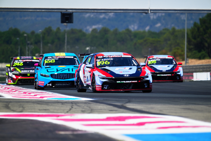 현대차 더 뉴 아반떼N TCR, '2026 TCR 월드투어' 3라운드 우승