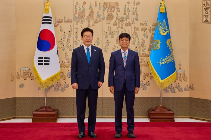 靑, '5·18 성역' 발언 이병태 부위원장 사퇴 수용