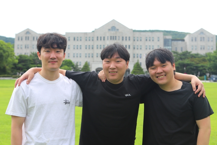 호서대 전기시스템공학과에 재학 중인 이정훈 이승훈 이지훈 형제(사진 왼쪽부터)