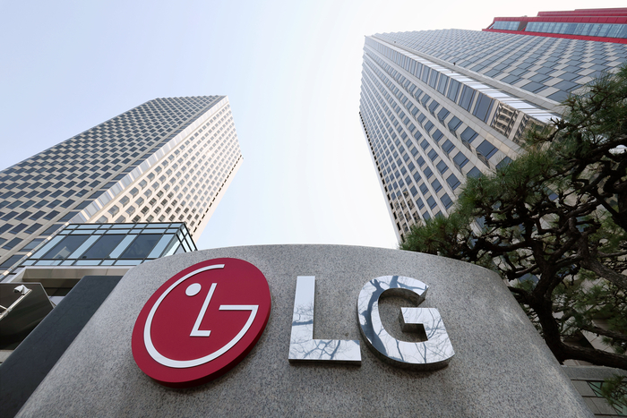 LG