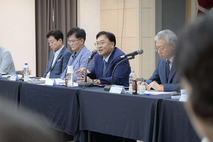 조상호 세종시장이 7일 열린 세종상의 주요 기업인 간담회에서 발언하고 있다. (세종시 제공)