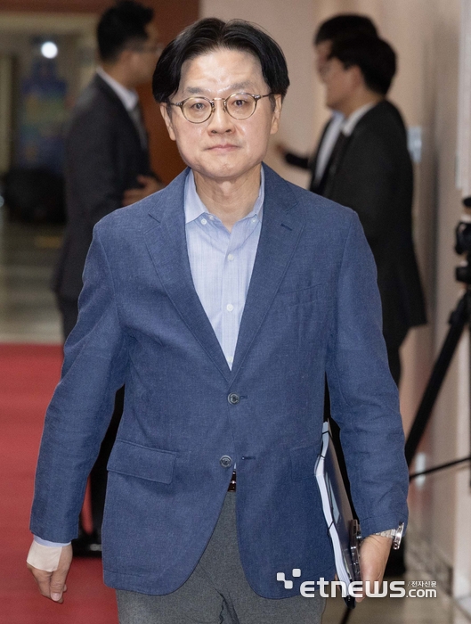 [포토] 국무회의 참석하는 김정관 산업장관
