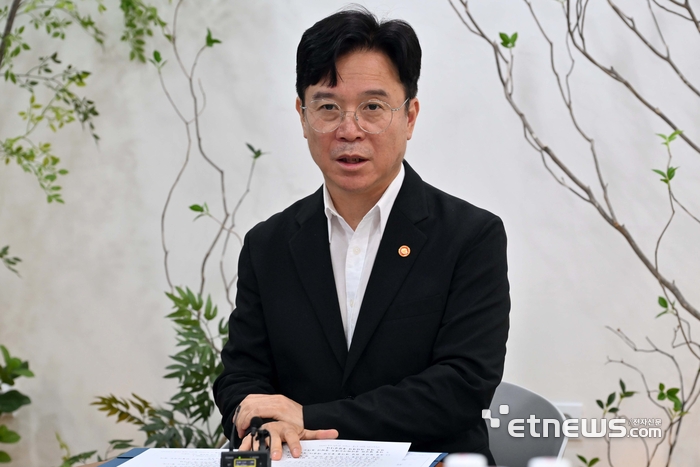 김영훈 고용노동부 장관. 김민수기자 mskim@etnews.com