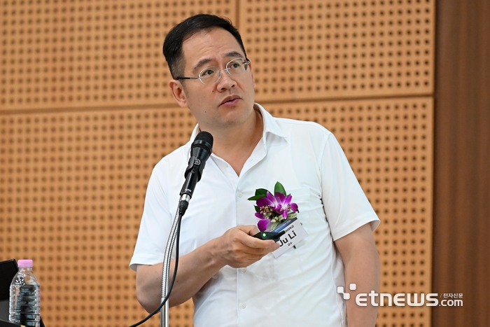 [포토] 나노코리아 2026 기조강연 나선 주 리 MIT 교수