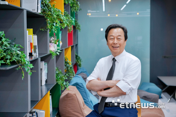 [人사이트] 이주연 성남산업진흥원 원장 “대한민국 AI 대전환의 심장, 성남이 혁신 생태계 표준 만들겠다”