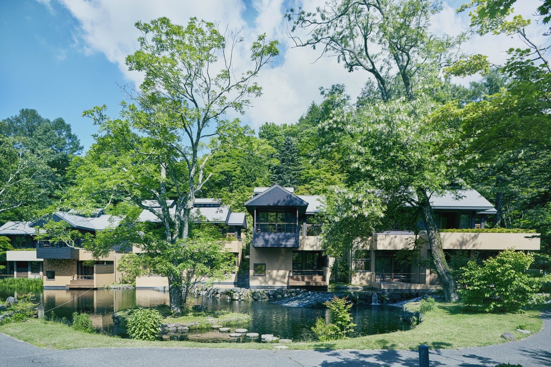 사진= 도쿄보다 평균 약 7°C 낮은 쿨케이션 명소 호시노야 가루이자와 전경(c)Hoshino Resorts