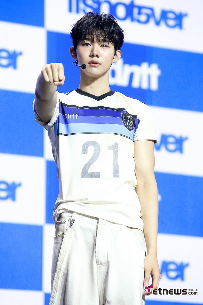 [ET포토] 아이덴티티 김은성, '상남자 포스'