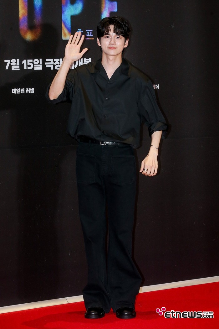 [ET포토] 옹성우, '셔츠에 슬랙스면 충분'