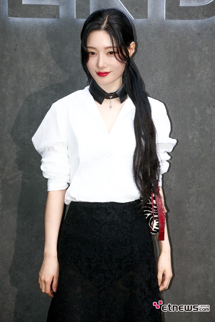 [ET포토] 정채연, '더 예뻐진 모습으로'