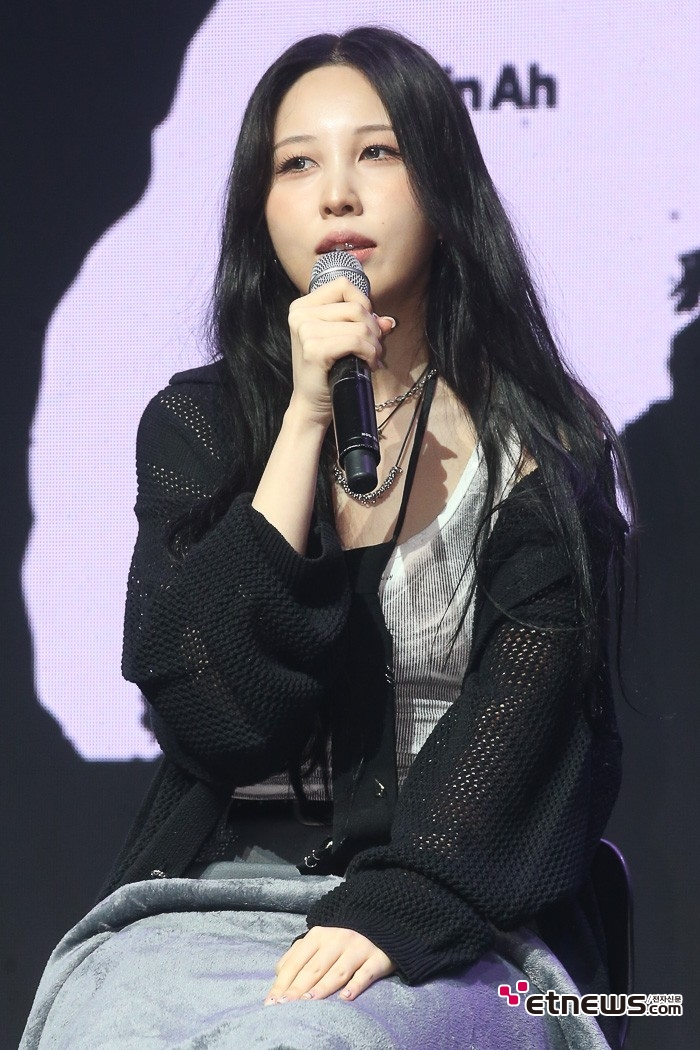 [ET포토] 권진아, '록 사운드로 컴백'