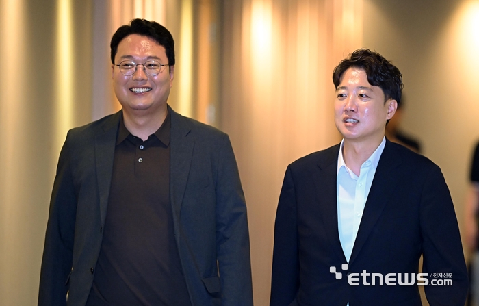 [포토] 오찬회동 참석하는 이준석-천하람