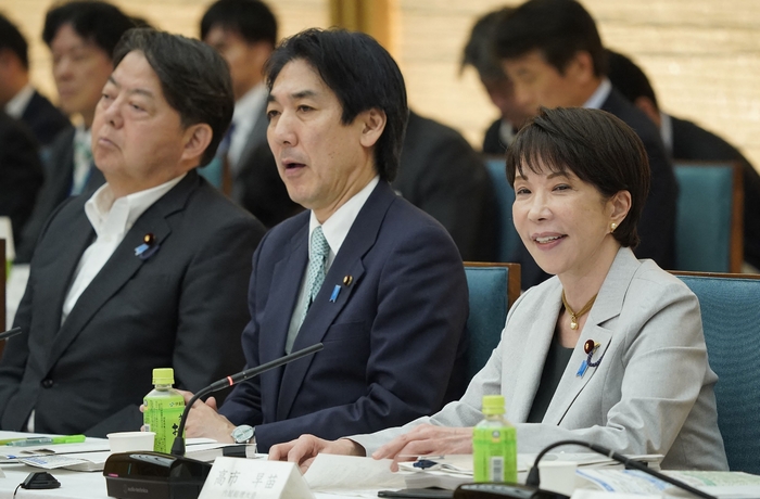 다카이치 사나에(사진 오른쪽) 일본 총리. 사진=AFP 연합뉴스 / 지지 뉴스