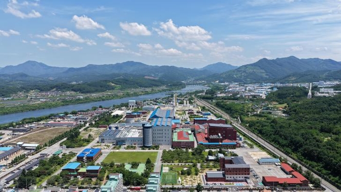 코스모신소재 전경