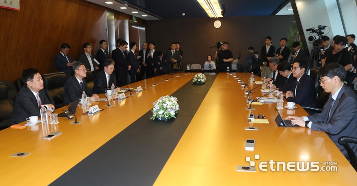[포토] 이동통신 3사와 정부 간담회