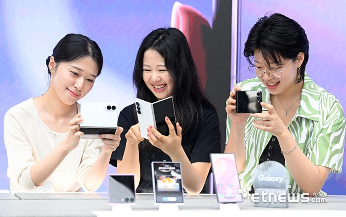 [포토] 갤럭시 새로운 폴더블 라인업 공개