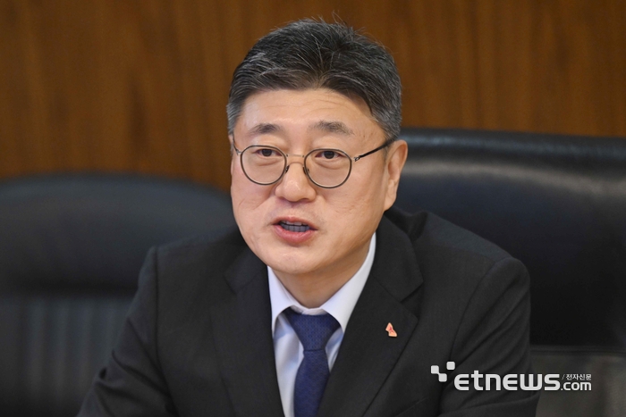 [포토] 발언하는 정재헌 SKT 대표