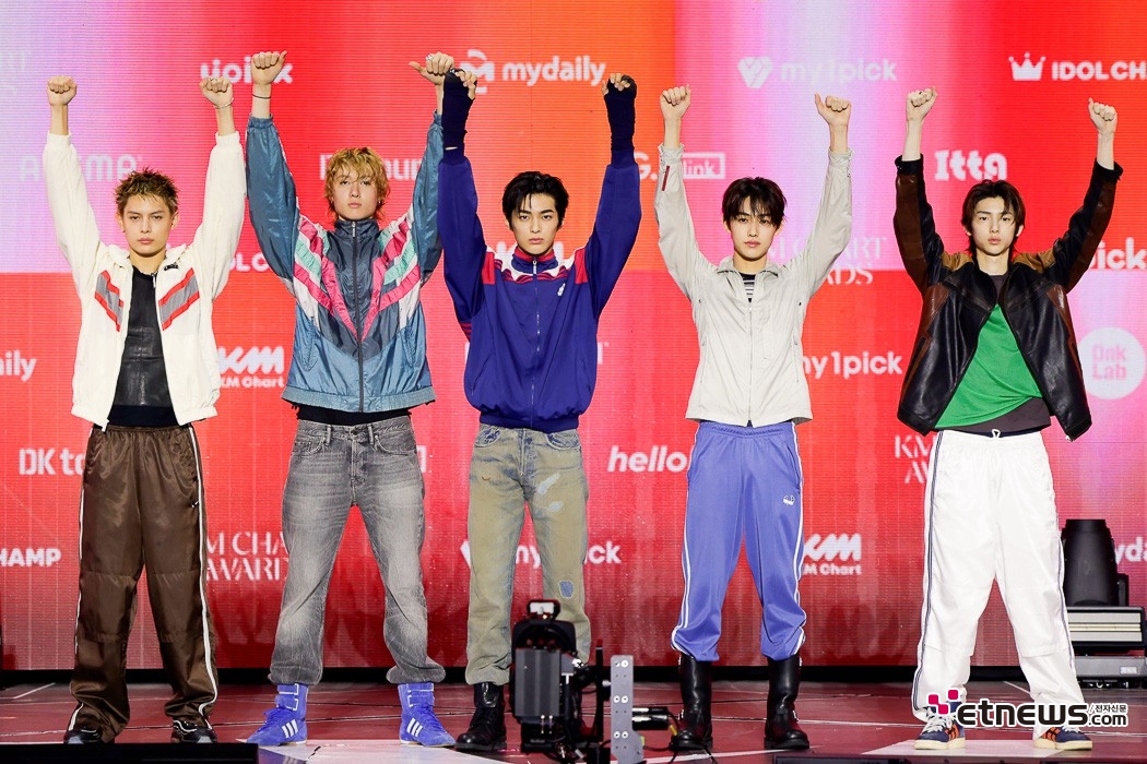 [ET포토] 코르티스, '한계를 뚫고 더 높이'