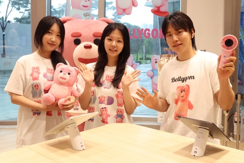 롯데홈쇼핑, 유니클로와 협업…'벨리곰' 굿즈 출시
